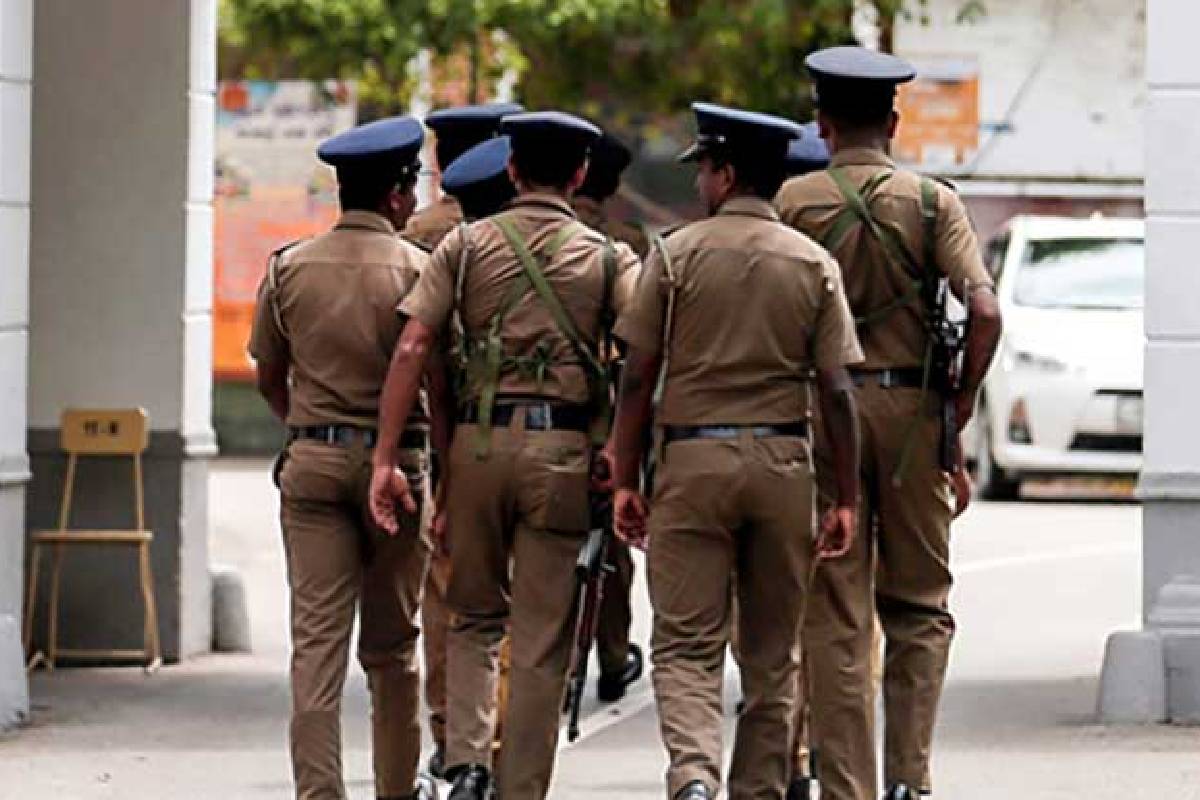 வவுனியாவில் திருட்டு சம்பவத்துடன் தொடர்புடைய மூவர் கைது | Three Arrested In Vavuniya வவுனியாவில் திருட்டு சம்பவத்துடன் தொடர்புடைய மூவர் கைது | Three Arrested In Vavuniya