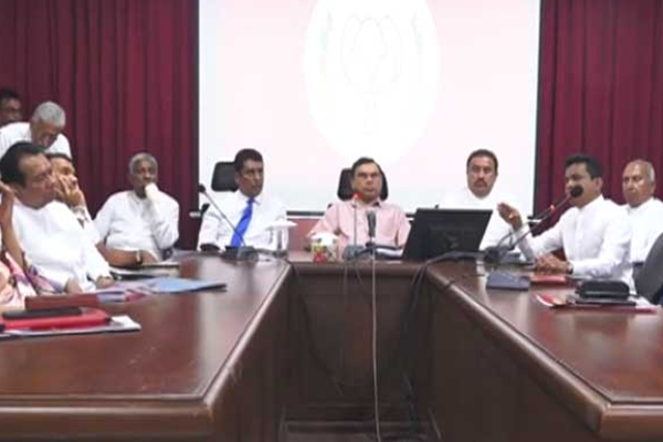 காலி முகத்திடல் போராட்டத்தில் ஏற்பட்ட வன்முறைக்கு காரணம் இவரே - பசில் சமன் கடும் சொற்போர்! | Sri Lanka Galle Protest Basil Gotabaya Peramuna Sl