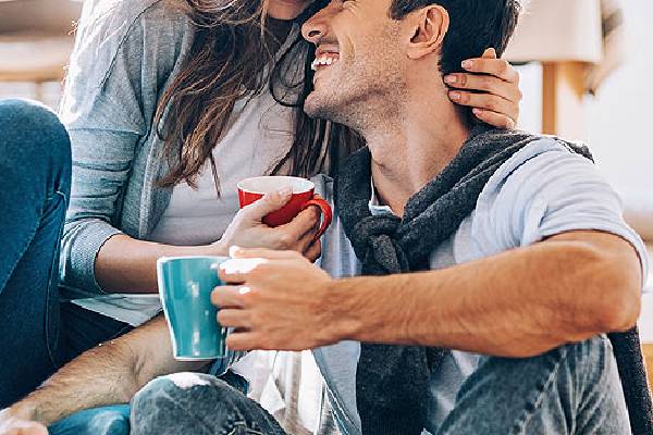 18 வயதுக்கு மேற்பட்டோர் சேர்ந்து வாழலாம்; லிவ்-இன் உறவுக்குத் தடையில்லை - உயர்நீதிமன்றம் | Rajastan High Court Alow Livin Relationship Age 18 18 வயதுக்கு மேற்பட்டோர் சேர்ந்து வாழலாம்; லிவ்-இன் உறவுக்குத் தடையில்லை - உயர்நீதிமன்றம் | Rajastan High Court Alow Livin Relationship Age 18