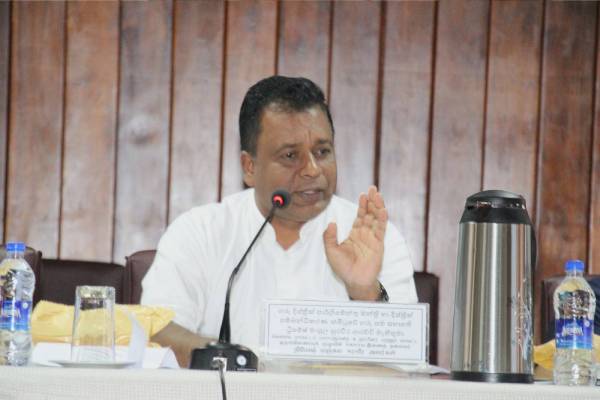 முன்னாள் தமிழ் எம்.பிக்கள் சட்டவிரோதமாக கைப்பற்றிய காணிகள்: அம்பலப்படுத்திய அரசாங்கம் | Lands Seized By Tamil Mps