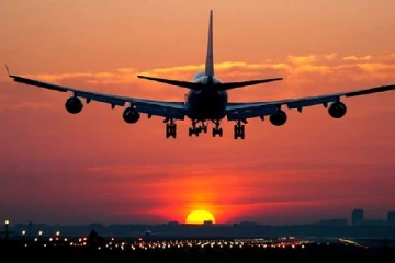 திடீரென நடுவானிலேயே நாடு திரும்பிய விமானம்! வெளியான பரபரப்பு காரணம்