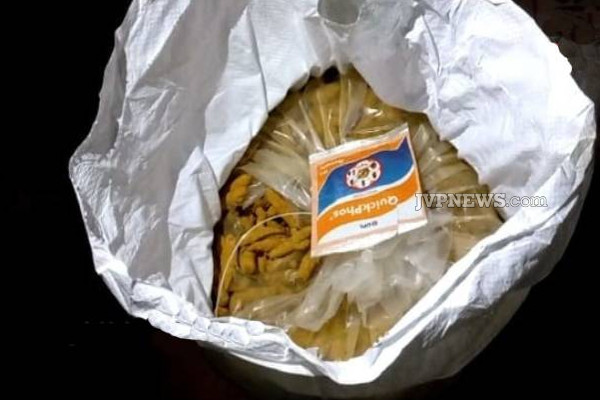 வவுனியாவில் வாகனத்தை வழிமறித்து சோதனை நடத்திய பொலிஸார்! சிக்கிய மர்மங்கள் | Police Check Vehicle In Vavuniya Llegal Goods