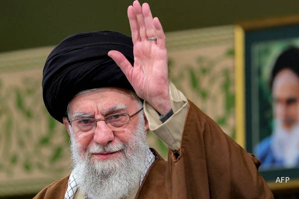 உயர் தலைவர் காமெனி, அவரது மகனைக் கொலை செய்ய ட்ரம்ப் நிர்வாகம் ரகசிய உத்தரவு | Kill Orders Khamenei His Son