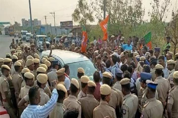 தடையை மீறி பொதுக்கூட்டத்திற்கு சென்ற எச்.ராஜா - போலீஸ் சுற்றி வளைத்து கைது செய்ததால் பரபரப்பு