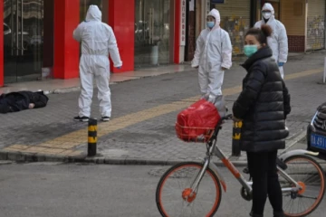 மலைக்குகைக்குள் சிக்கிய 9 பேர்; கொரோனா தொடர்பில் வெளியான அதிர வைக்கும் தகவல்கள்