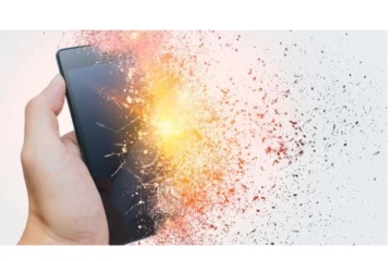 ஆன்லை வகுப்பில் வெடித்துச் சிதறிய செல்போன் - 5ம் வகுப்பு மாணவன் பரிதாப பலி