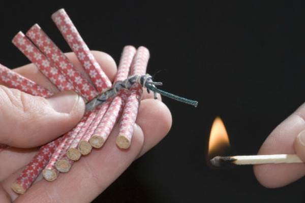 பட்டாசு விலையும் எகிறியது! | The Price Of Firecrackers Has Also Gone Up