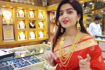 அதிரடியாக குறைந்த தங்கம் விலை; இல்லத்தரசிகள் மகிழ்ச்சி!