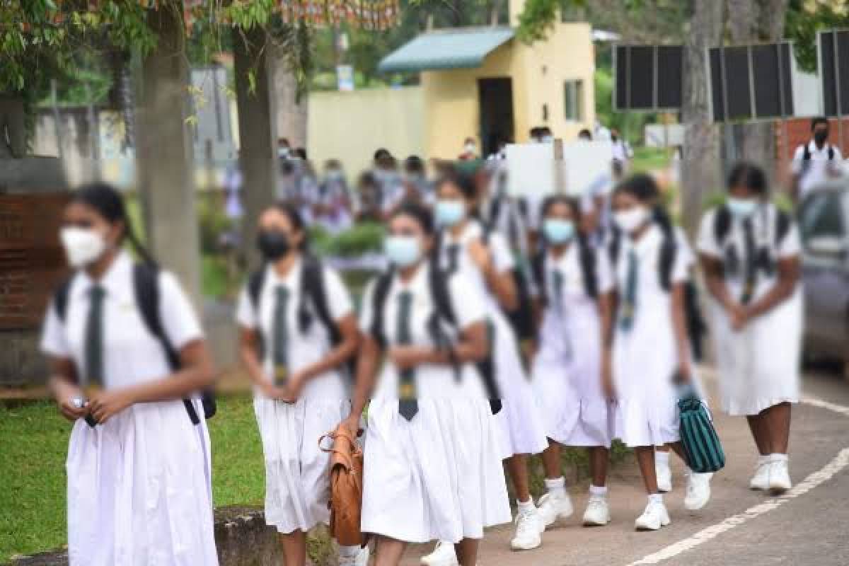 நாடு முழுவதும் மோசமடையும் வானிலை! சில பாடசாலைகளுக்கு நாளை விடுமுறை | Holidays For All Schools Hatton Nuwara Eliya