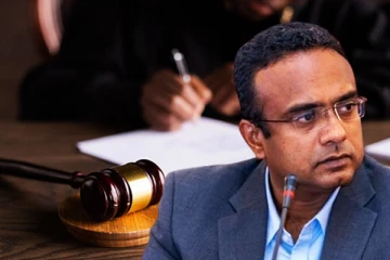 மனுஷ நாணயக்காரவுக்கு எதிராக நீதிமன்றத்தில் வழக்குத் தாக்கல்