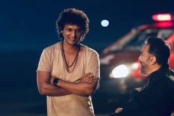 லோகேஷ் கனராஜுக்கு இவ்வளவு பெரிய கட் அவுட் ஆ..மாஸ் காட்டிய ரசிகர்கள்