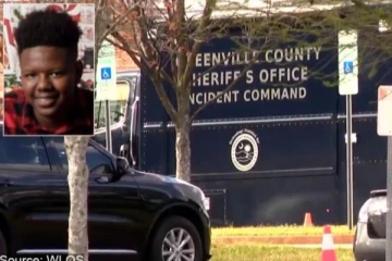 12 வயது பள்ளி சிறுவன் கொலை: துப்பாக்கியை கையிலெடுத்த சக மாணவன்... அரங்கேறிய சோகம்!