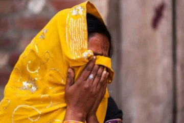 கணவரின் உறவினர்களால்.. மாதக்கணக்கில் இளம்பெண்ணுக்கு அரங்கேறிய கொடுமை! வெளியான அதிர்ச்சி தகவல்