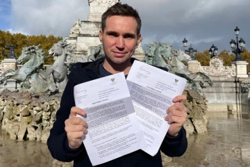 பிரான்ஸிலிருந்து லண்டன் திரும்பியவருக்கு அதிர்ச்சி அளித்த அதிகாரிகள்!