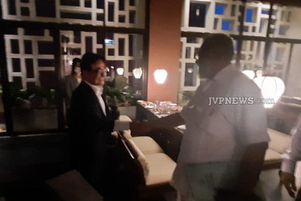 யாழில் ஐப்பான் தூதுவரை சந்தித்த அமைச்சர் டக்ளஸ்! (Photos) | Douglas Meets The Ambassador Of Japan In Jaffna