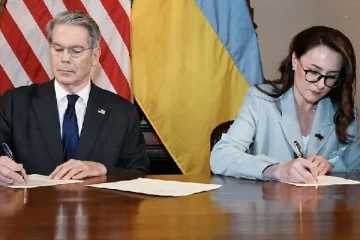 ட்ரம்ப் முன்வைத்த தாதுக்கள் ஒப்பந்தம்... பணிந்தது உக்ரைன்?