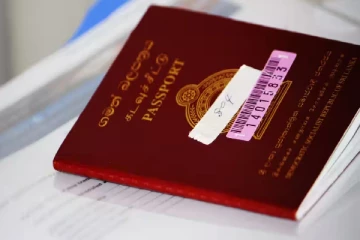 110 போலி கடவுச்சீட்டுகளுடன் சிக்கிய நபர்!