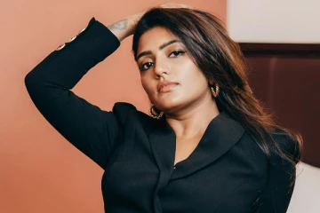 நடிகை ஈஷா ரெப்பா ஷார்ட் உடையில் தாராள கவர்ச்சி! ஹாட் போட்டோஷூட்