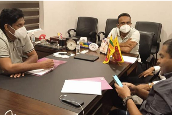 சஜித்திடம் ஆலோசனை பெற்று ஜெனிவா புறப்பட்ட நாடாளுமன்ற உறுப்பினர்கள் (photo) | They Flew To Geneva After Consulting Sajid சஜித்திடம் ஆலோசனை பெற்று ஜெனிவா புறப்பட்ட நாடாளுமன்ற உறுப்பினர்கள் (photo) | They Flew To Geneva After Consulting Sajid