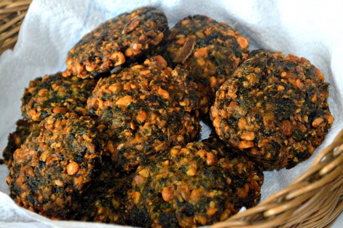 நாவூறும் சுவையில் கீரை வடை.., இலகுவாக செய்வது எப்படி? | Keerai Vadai Recipe In Tamil
