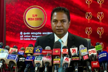 පොදුජන පෙරමුණේ මහලේකම් නීතිඥ සාගර කාරියවසම් මහතාට වැඩ වරදියි - වහාම පරීක්ෂණයක් පවත්වන්න නියෝගයක්
