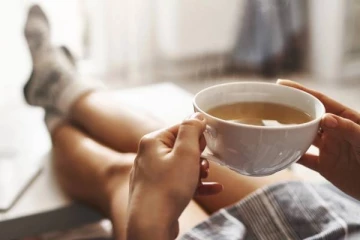 அடிக்கடி டீ குடிப்பவர்களுக்கு பசியே எடுக்காது ஏன் தெரியுமா? இவ்வளவு விஷயம் இருக்கா?