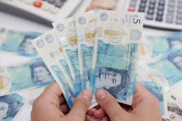 இங்கிலாந்தில் தொடர் வீழ்ச்சியில் பவுண்ட்!