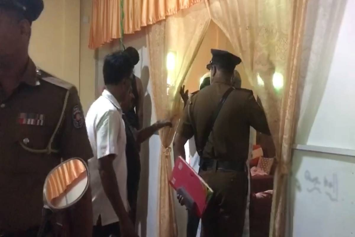 பரபரப்பை ஏற்படுத்திய இளம்பெண்ணின் மர்ம மரணம்.. நீதிமன்ற தீர்ப்பால் புதிய திருப்பம் | Kundasala Young Lady Death Court Order பரபரப்பை ஏற்படுத்திய இளம்பெண்ணின் மர்ம மரணம்.. நீதிமன்ற தீர்ப்பால் புதிய திருப்பம் | Kundasala Young Lady Death Court Order
