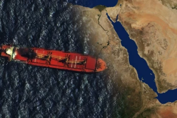 இந்தியப் பெருங்கடல் - செங்கடலில் தாக்கப்பட்ட நான்கு கப்பல்கள்: அத்துமீறும் ஹவுதி கிளர்ச்சியாளர்கள்