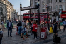 பிரித்தானியாவில் தற்போதைய ஊரடங்கு கட்டுப்பாடுகள் பலன் தராது! விஞ்ஞானிகள் எச்சரிக்கை