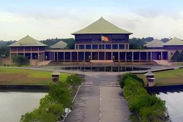 ත්‍රස්තවාදයෙන් රාජ්‍ය ආරක්ෂා කර ගැනීමේ පනත් කෙටුම්පතට එරෙහි පෙත්සම් ශ්‍රේෂ්ඨාධිකරණයේදී විභාගයට
