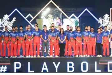 ராசி workout ஆகல - அணி பெயரை அதிரடியாக மாற்றிய RCB - புதிய ஜெர்சியும் அறிமுகம்