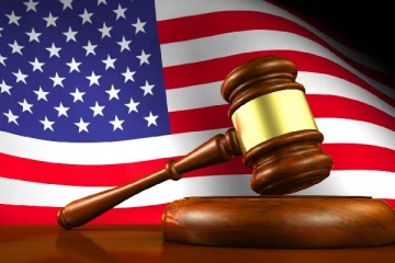 அமெரிக்காவில் கர்ப்பிணியை கொலை செய்து வயிற்றை வெட்டி குழந்தையை கடத்திச் சென்ற பெண்-உலக செய்திகள்