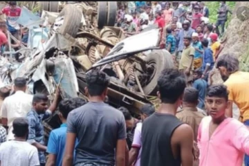 பசறையில் கோர விபத்து! நேரில் சென்று ஆறுதல் கூறிய பிரதமரின் இணைப்புச் செயலாளர்