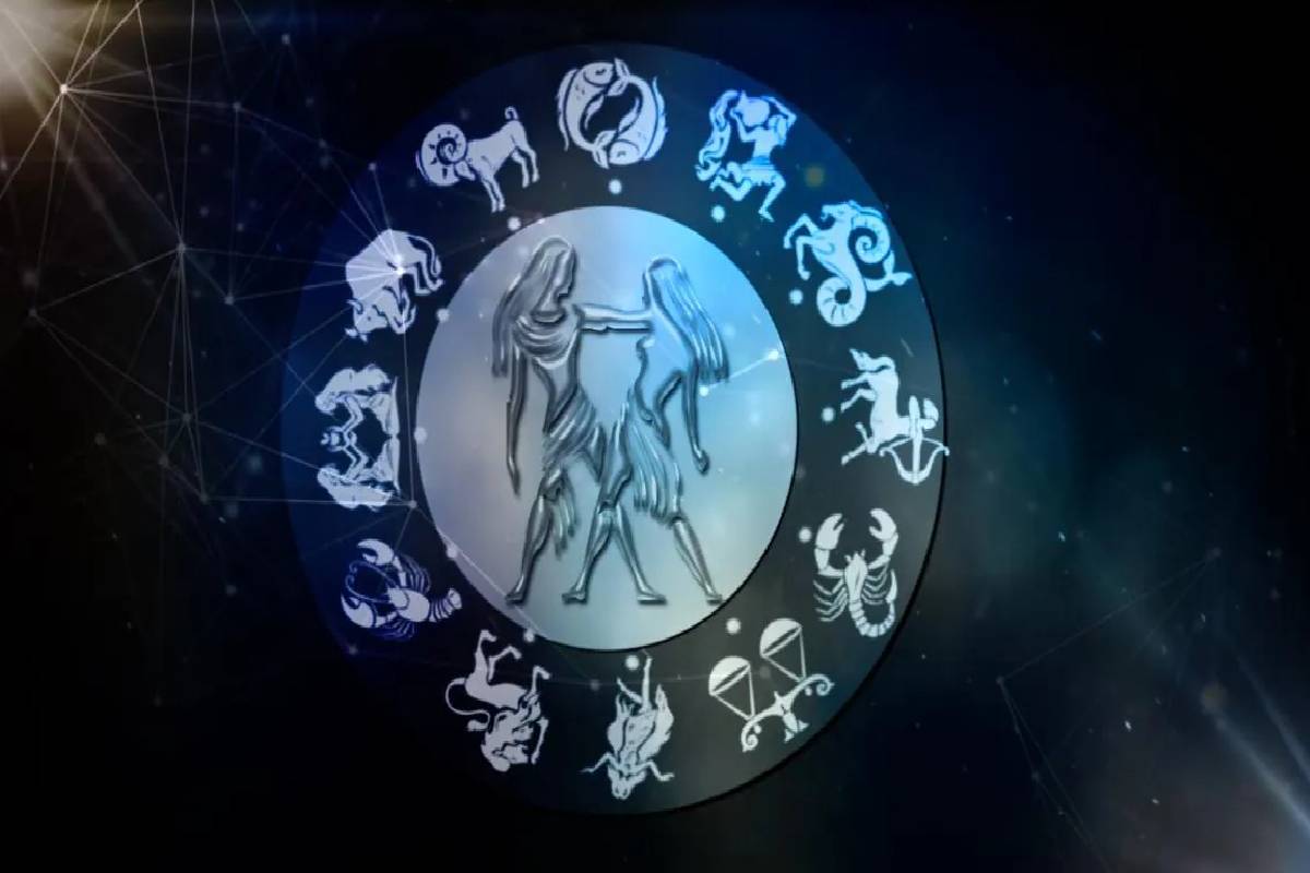 120 ஆண்டுக்கு பின் மீனத்தில் உருவாகும் ராஜயோகம்: இந்த 3 ராசிக்கு டபுள் ஜாக்பாட் உறுதி! | 120 Year Trigrahi Yoga In Pisces Who Get Huge Luck