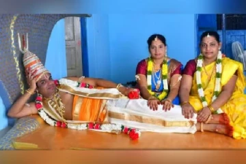நானே பூலோக விக்ஷ்ணு; இரண்டு மனைவிகளுடன் சிக்கிய போலிச் சாமியார்