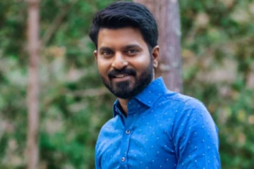 தமிழ் திரையுலகின் முன்னணி நடிகருடன் விஜய் டிவி தொகுப்பாளர் மாகாபா ஆனந்த்.. அட, இந்த சந்திப்பு எப்போ நடந்துச்சு