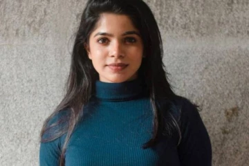 மாளவிகாவிற்கே டஃப்! இளம் நடிகை திவ்யபாரதி வெளியிட்ட பிகினி புகைப்படத்தால் ஷாக்காகும் ரசிகர்கள்..