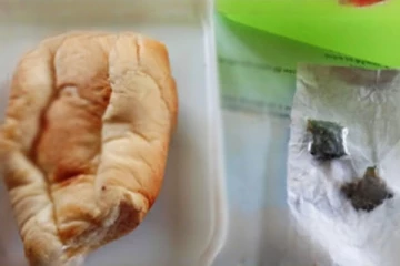 கொழும்பு பாடசாலை ஒன்றில் நேர்ந்த சம்பவம் ; மாணவனின் காலை உணவில் இருந்த மர்ம பொருள்