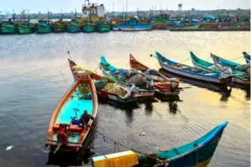 மீன்பிடித்துறைமுகங்களுக்கு தனியாக எரிபொருள் இறக்குமதி செய்ய அனுமதி