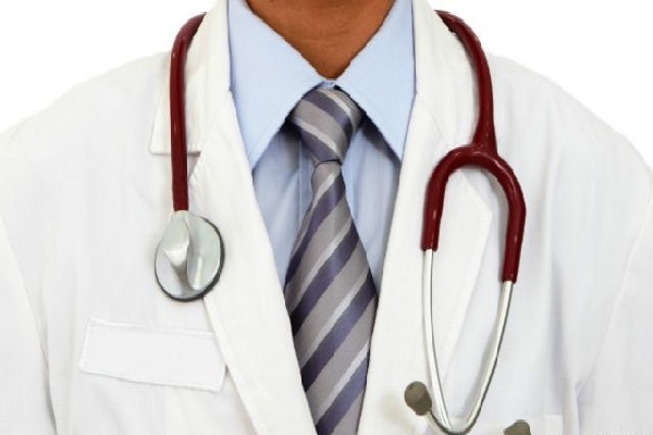 யாழில் மருத்துவரின் காரிலிருந்து கைப்பற்றப்பட்ட ஹெரோயின் | Heroin Seized From Doctor S Car In Jaffna யாழில் மருத்துவரின் காரிலிருந்து கைப்பற்றப்பட்ட ஹெரோயின் | Heroin Seized From Doctor S Car In Jaffna