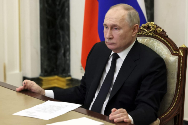 Operation Absolute Resolve: வெனிசுலா மீதான அமெரிக்க தாக்குதலும், ரஷ்யாவின் மௌனமும் | Russia Silent On Us Attack On Venezuela Explained