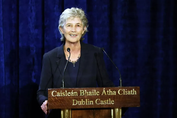 அயர்லாந்து வரலாற்றில் மூன்றாவது பெண் ஜனாதிபதி நியமனம் | Ireland Elects Catherine Connolly As President அயர்லாந்து வரலாற்றில் மூன்றாவது பெண் ஜனாதிபதி நியமனம் | Ireland Elects Catherine Connolly As President
