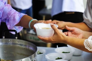 மறந்தும் கூட தானம் கொடுக்கக்கூடாத பொருட்கள்! பிரச்சினை வரிசைகட்டி வரும் ஜாக்கிரதை