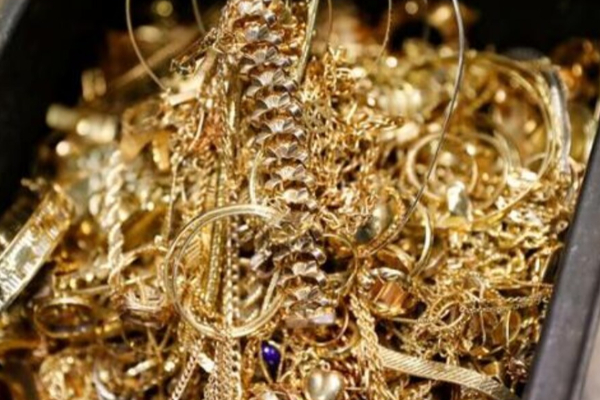 நகைக்கடைகளில் கொள்ளையிட்ட மதுவரித் திணைக்கள அதிகாரிகள் | Excise Department Officials Robbed Jewelry Stores நகைக்கடைகளில் கொள்ளையிட்ட மதுவரித் திணைக்கள அதிகாரிகள் | Excise Department Officials Robbed Jewelry Stores