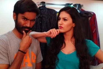 நீச்சல் உடையில் வாய்ப்பிளக்க வைக்கும் தனுஷ் பட நடிகை.. அமைராவின் வைரல் வீடியோ