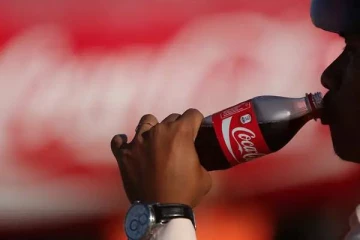 10 நிமிஷத்தில ஒன்றரை லிட்டர் கோலா குடித்த இளைஞர் மரணம்! வெளியான மருத்துவரின் அதிர்ச்சி ரிப்போர்ட்