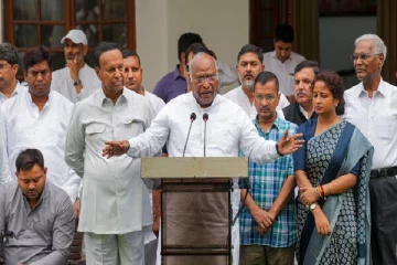 இந்தியா கூட்டணி 295 தொகுதிகளுக்கு மேல் நிச்சயம் வெற்றி பெறும் - மல்லிகார்ஜுன கார்கே