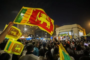 கொழும்பை சுற்றிவளைக்க காத்திருக்கும் குழுவினர்! நாடு முற்றாக முடக்கப்படும் அபாயம்: பல மாற்றங்கள் நிகழலாம்