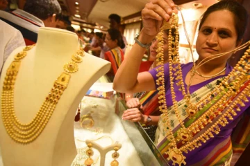 நகை கடைக்கே தெரியாமல் நடந்த பெரிய மோசடி! எப்படியெல்லாம் ஏமாத்துறாங்க